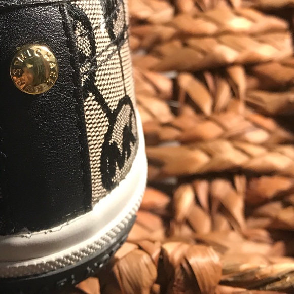 🟥SOLD🟥 - Picture 6 of 8